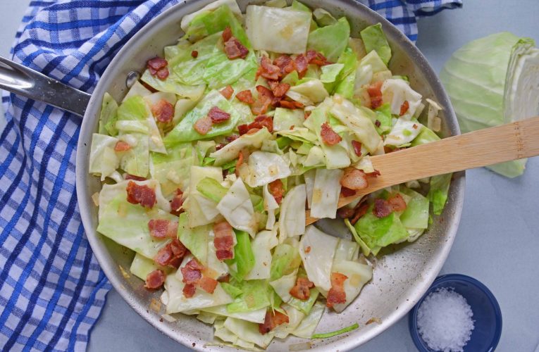 Try This Simple And Quick Recipe Of A Chinese Style Fried cabbage recipe